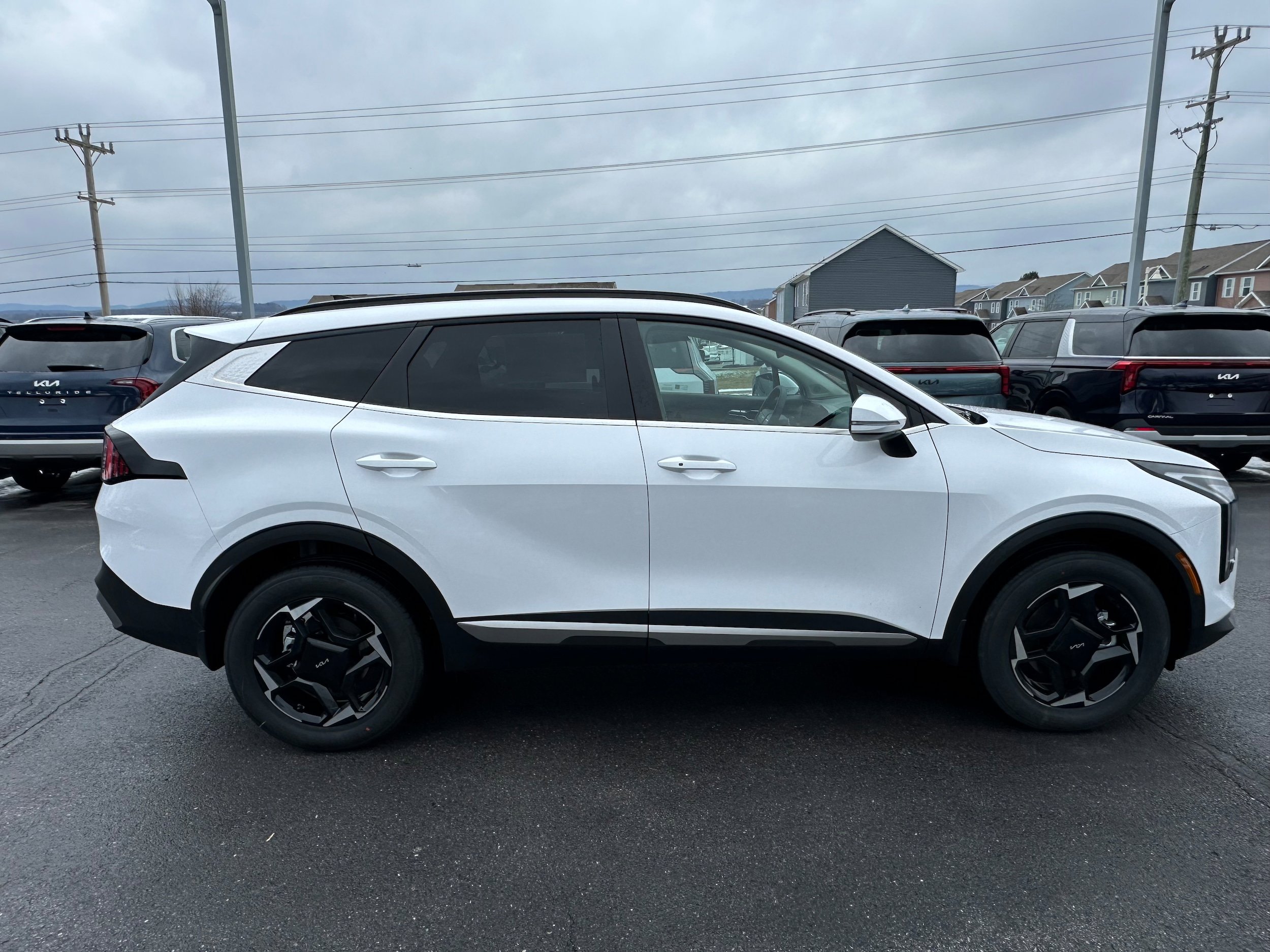 New 2026 Kia Sportage EX image 4