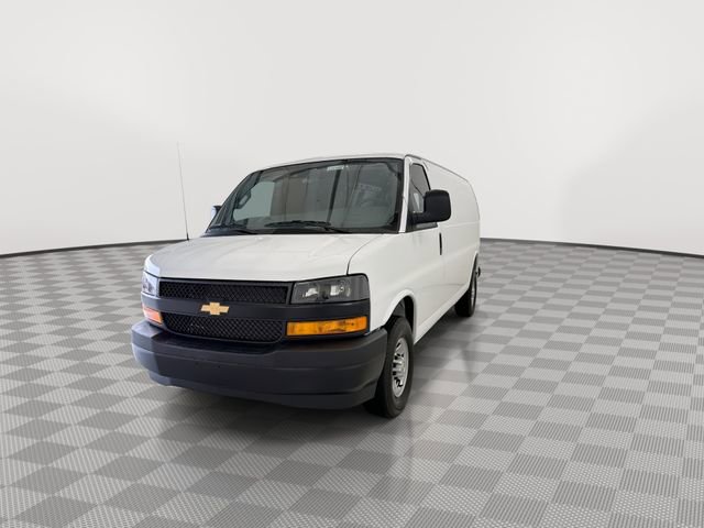 New 2026 Chevrolet Express 3500 Extended w/ Driver Convenience Package image 7