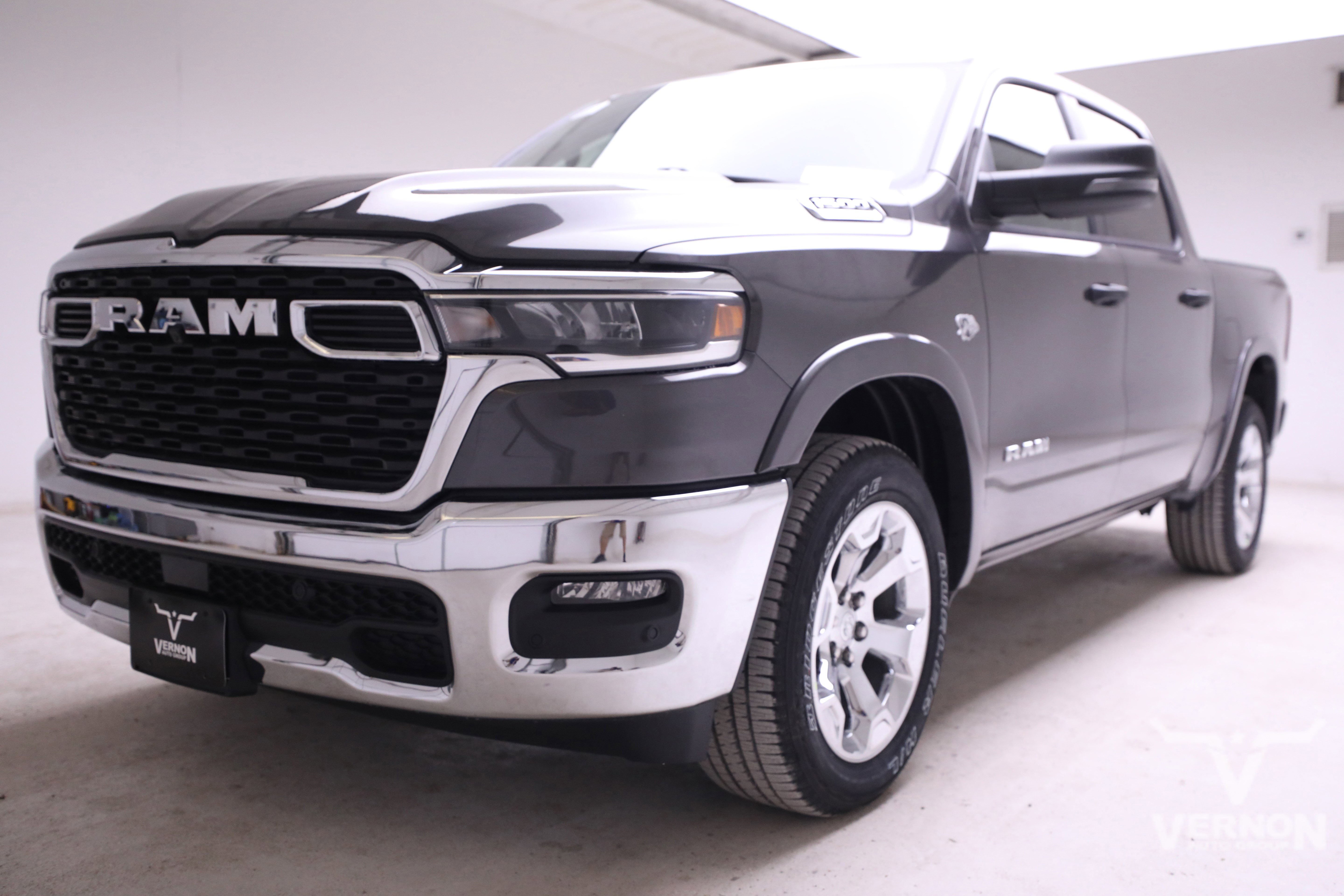 New 2026 RAM 1500 4x4 Crew Cab