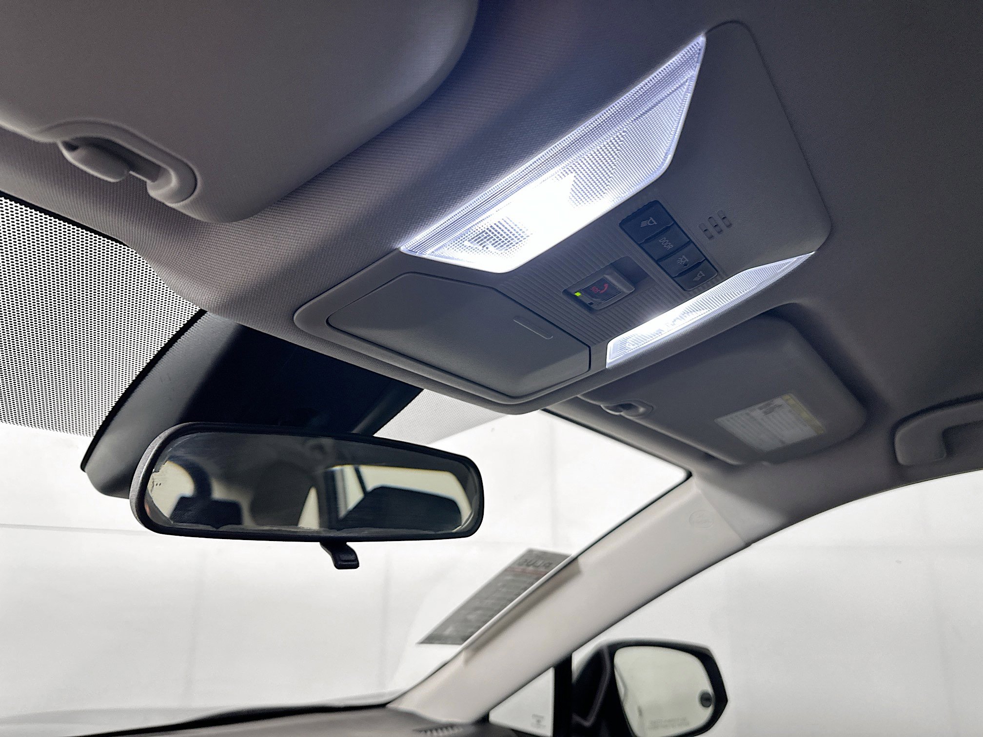 Used 2021 Toyota RAV4 LE FWD image 18