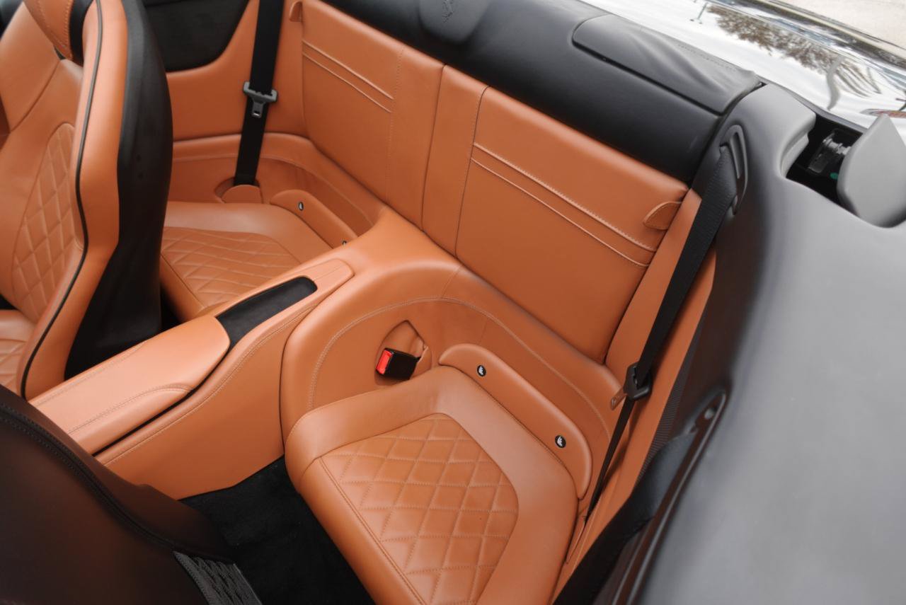 Used 2015 Ferrari California T RWD image 15