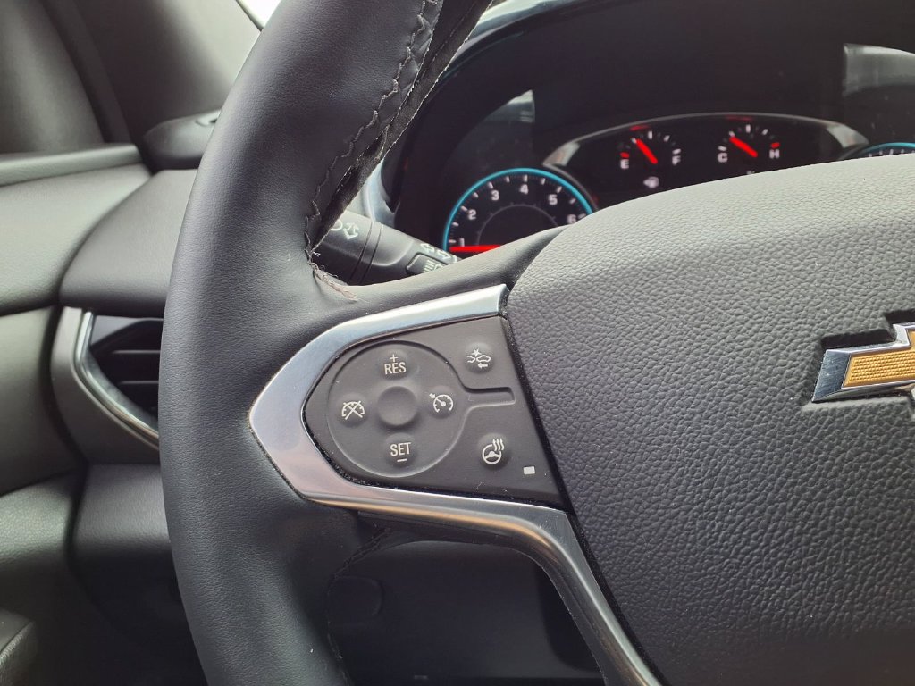 Used 2023 Chevrolet Traverse LT w/ LT Premium Package FWD image 10