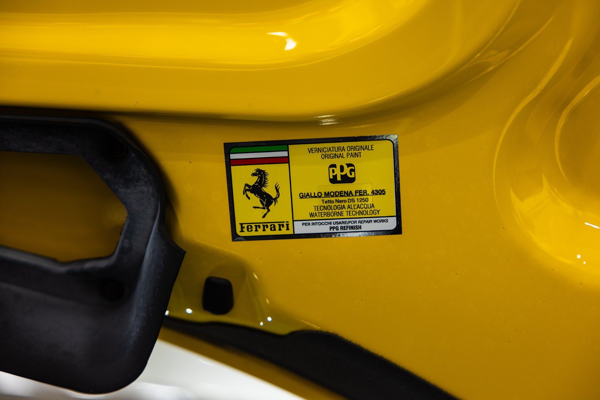 Used 2018 Ferrari 488 GTB RWD image 42