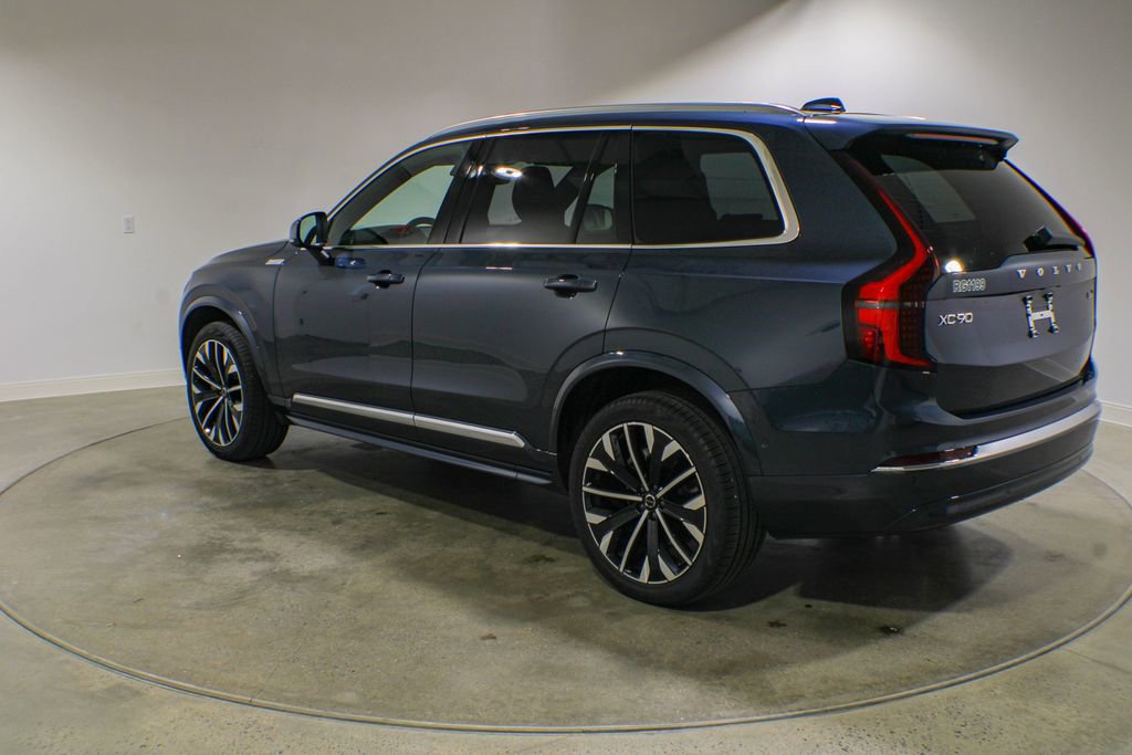 Used 2026 Volvo XC90 B6 Plus w/ Protection Package AWD/4WD image 3