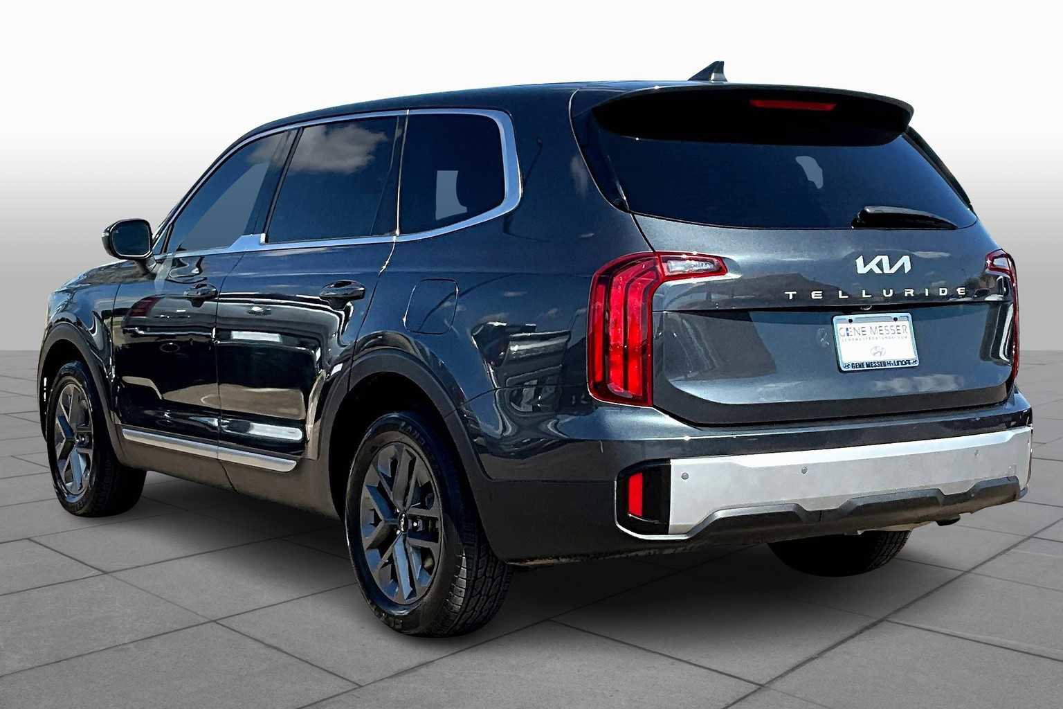 Used 2023 Kia Telluride LX image 20