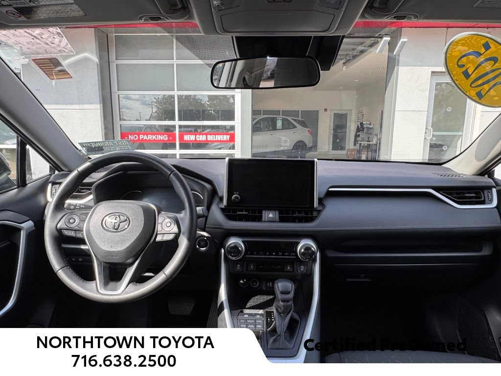 Used 2025 Toyota RAV4 XLE w/ Weather Package AWD/4WD image 7