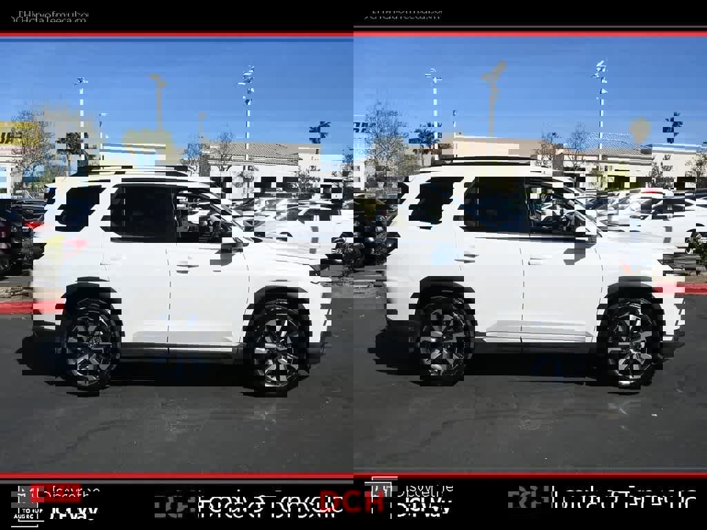 Used 2024 Honda Pilot Touring image 5