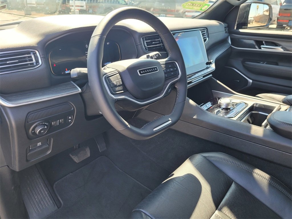 Used 2023 Jeep Wagoneer L Series II image 15