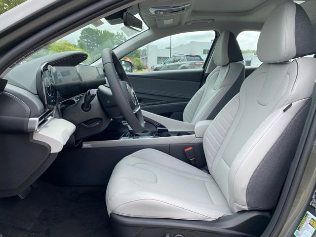 Certified 2025 Hyundai Elantra Limited image 25