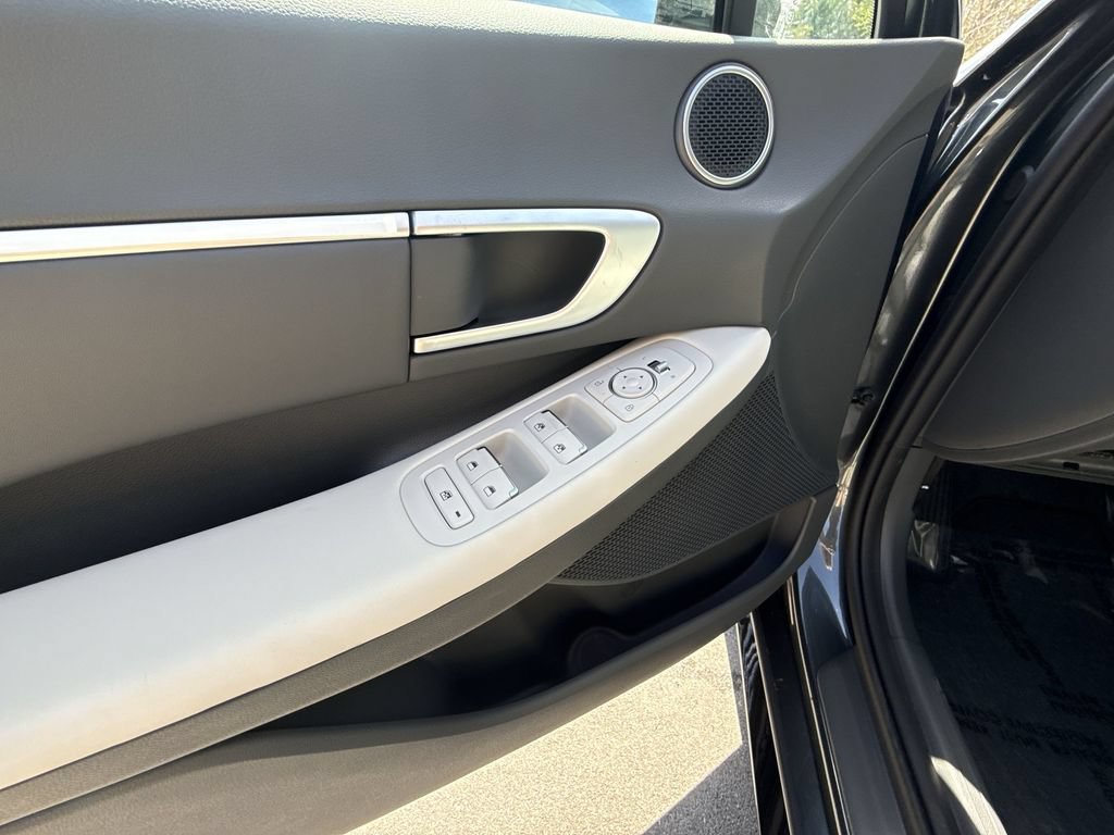 New 2026 Hyundai Sonata SEL FWD image 13