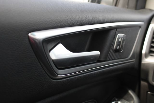 Used 2017 Ford Edge Titanium w/ Equipment Group 302A image 8