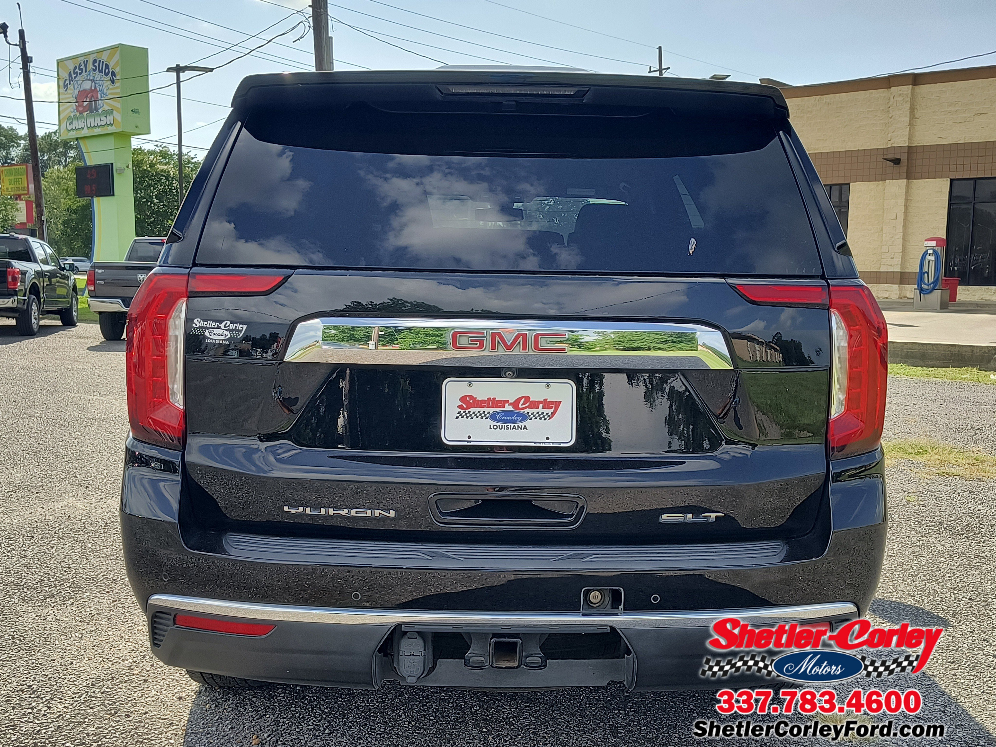 Used 2022 GMC Yukon SLT w/ SLT Luxury Package image 5