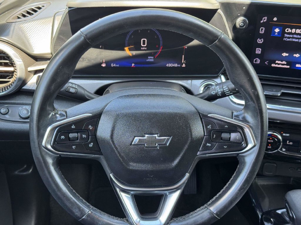 Used 2025 Chevrolet Trax ACTIV w/ Sunroof Package FWD image 10