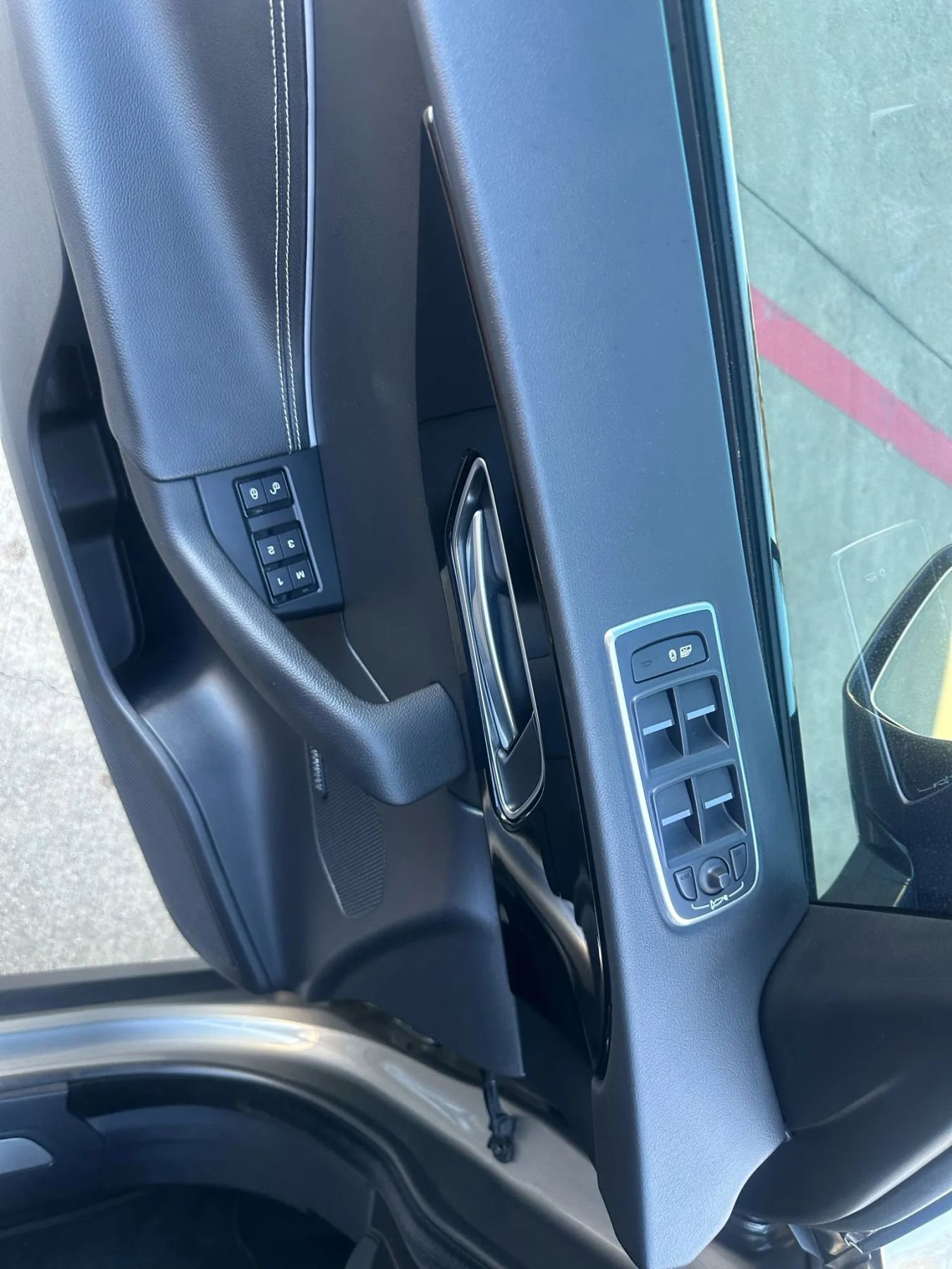 Used 2019 Jaguar F-PACE S AWD/4WD image 30