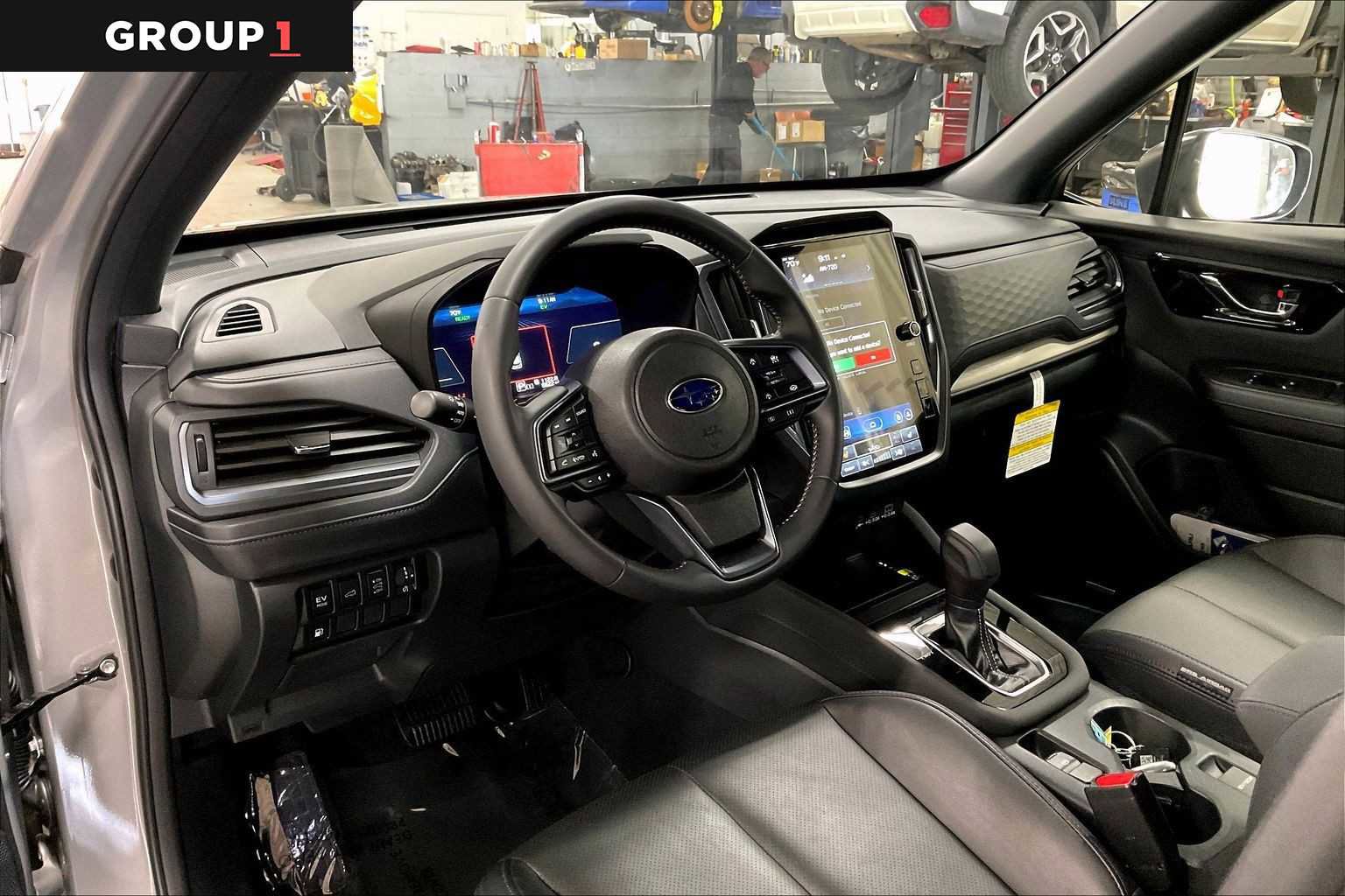 Used 2025 Subaru Forester Limited AWD/4WD image 18