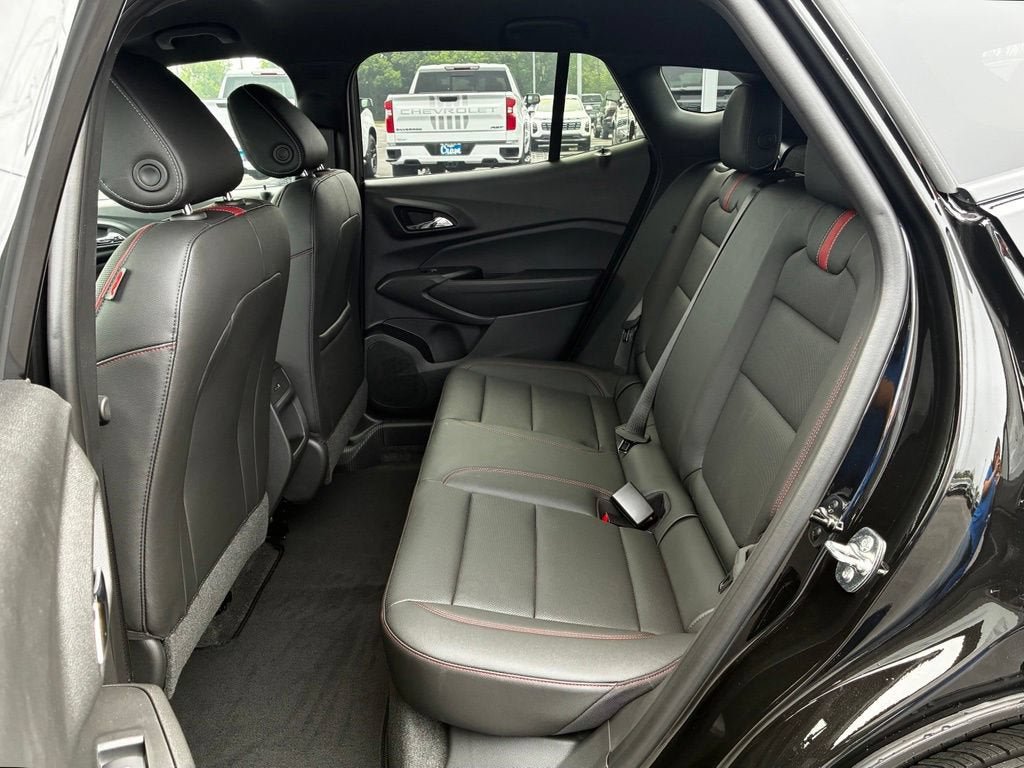 New 2026 Chevrolet Trax RS w/ Driver Confidence Package FWD image 28
