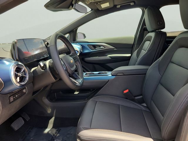 New 2026 Chevrolet Equinox EV LT w/ LPO, Blackout Package image 17