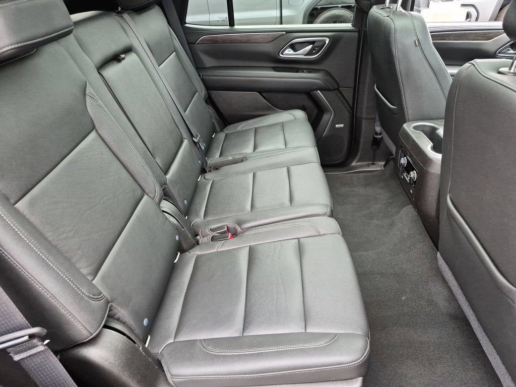 Used 2021 Chevrolet Tahoe Z71 w/ Z71 Off-Road Package AWD/4WD image 20