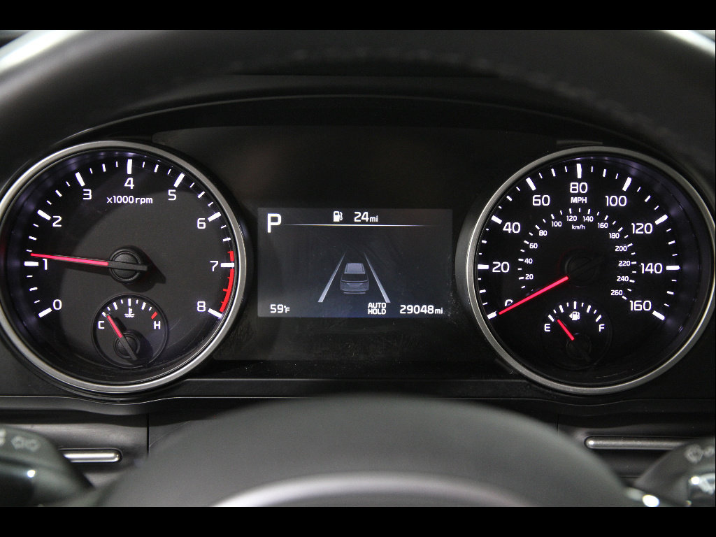 Used 2024 Kia Carnival LX image 31