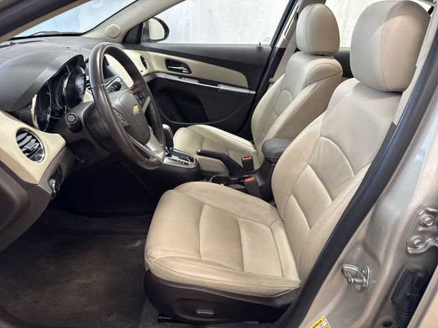 Used 2013 Chevrolet Cruze LTZ FWD image 10