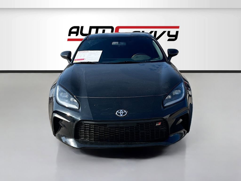 Used 2023 Toyota GR86 Premium image 2