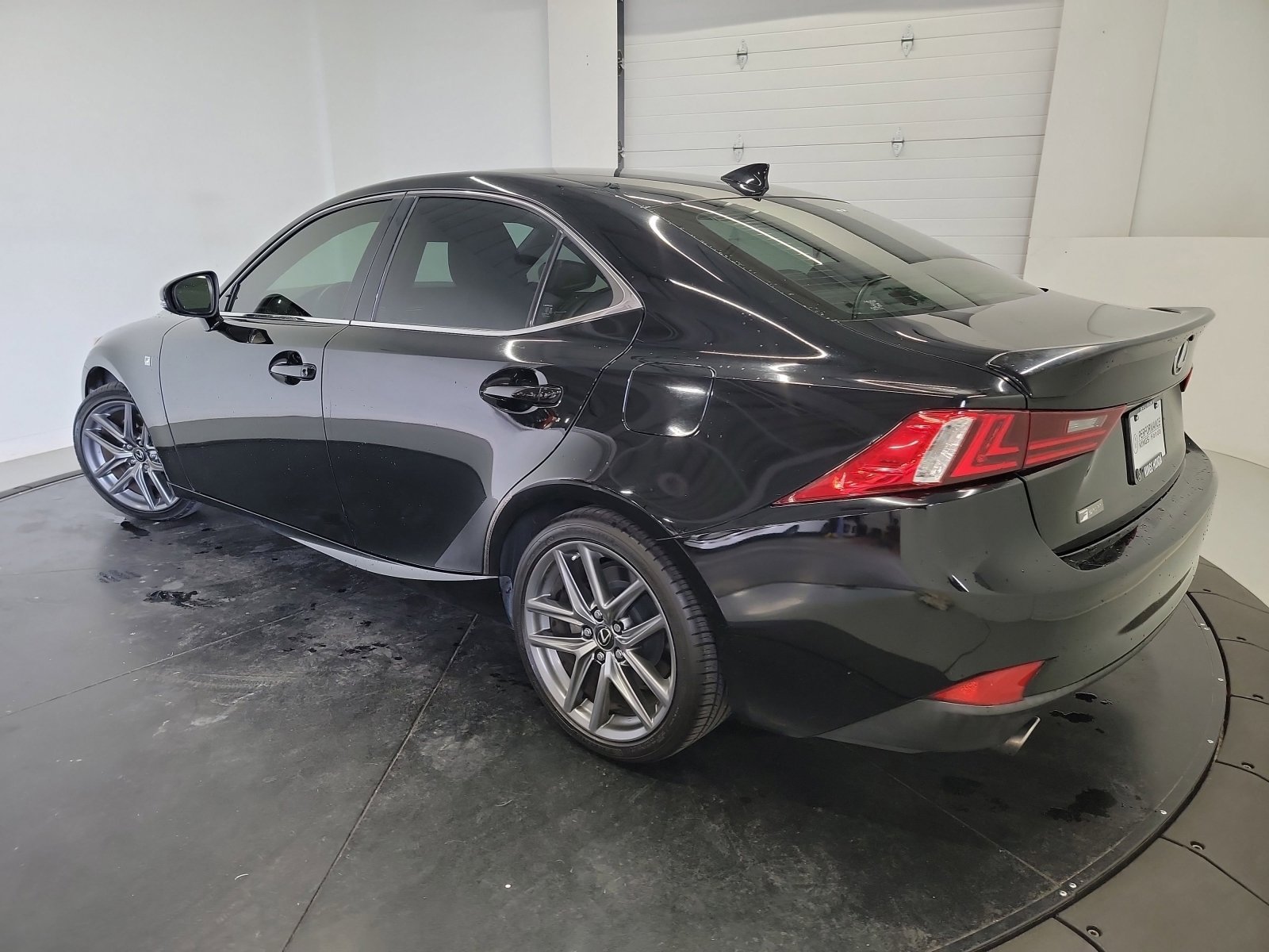 Used 2016 Lexus IS 200t w/ F Sport Package RWD image 6