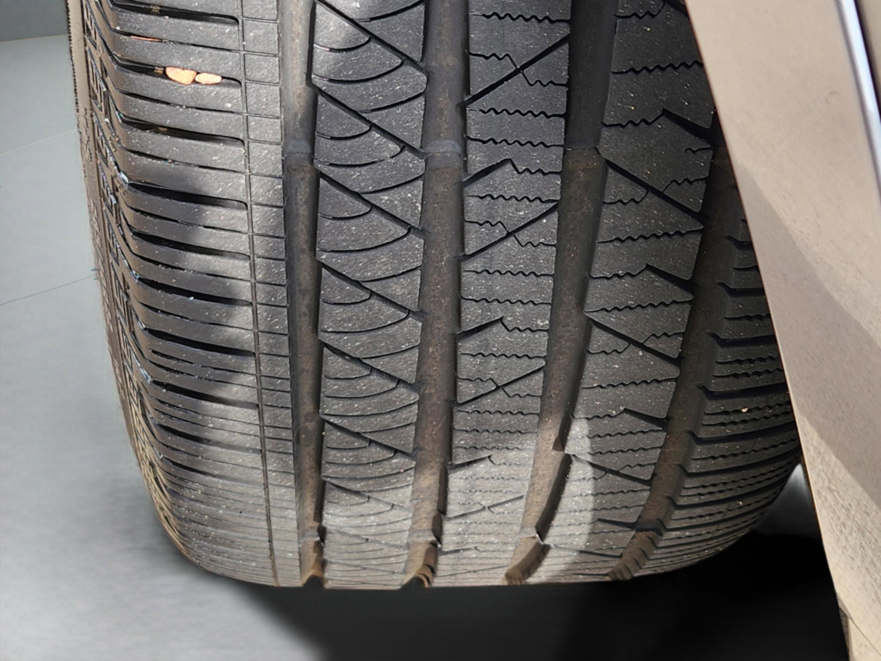 Used 2022 Land Rover Range Rover Sport SVR AWD/4WD image 32