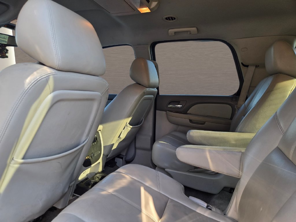 Used 2013 Chevrolet Tahoe LT w/ Luxury Package RWD image 13