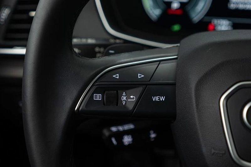 Used 2025 Audi Q5 e Premium image 16