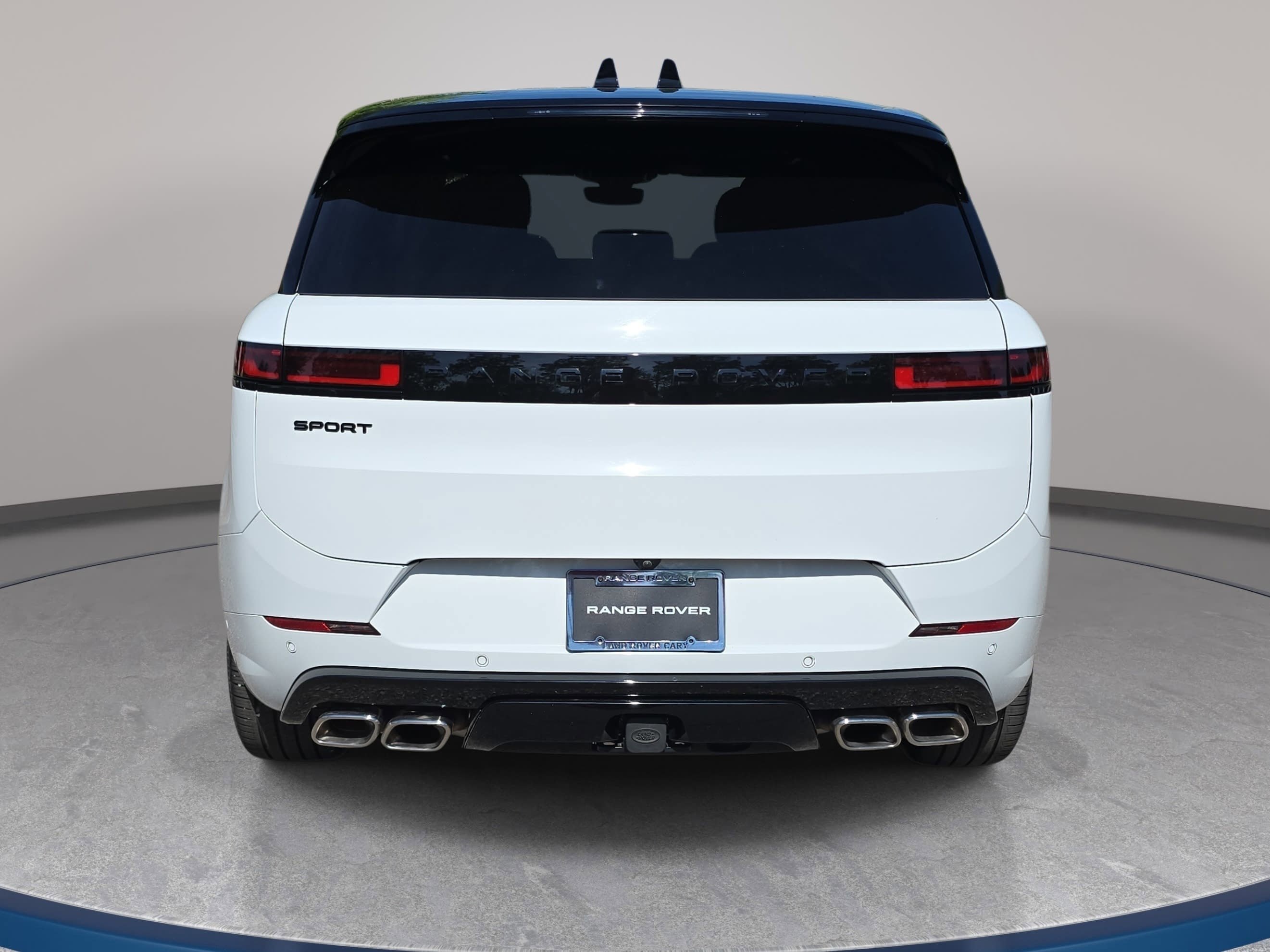Certified 2025 Land Rover Range Rover Sport Dynamic SE image 6