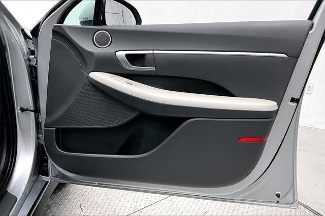New 2025 Hyundai Sonata SE image 18