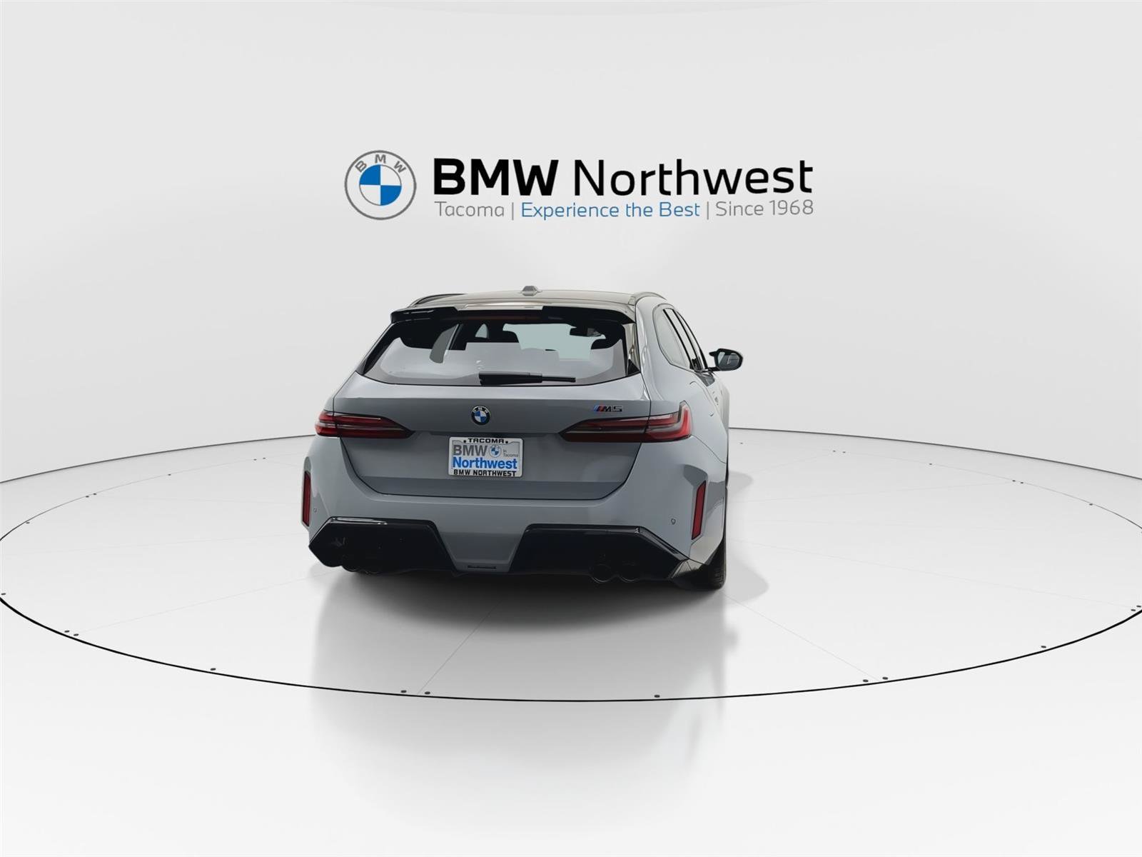 New 2027 BMW M5 Touring AWD/4WD image 2