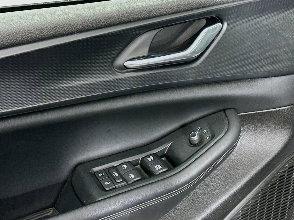 Certified 2024 Jeep Grand Cherokee Altitude image 27