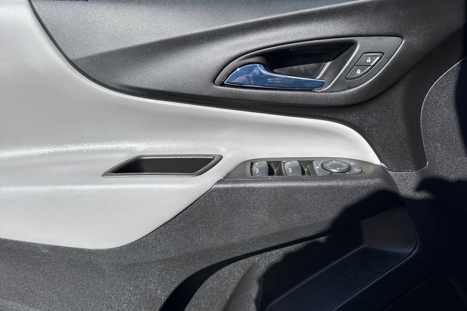 Used 2022 Chevrolet Equinox LT image 12