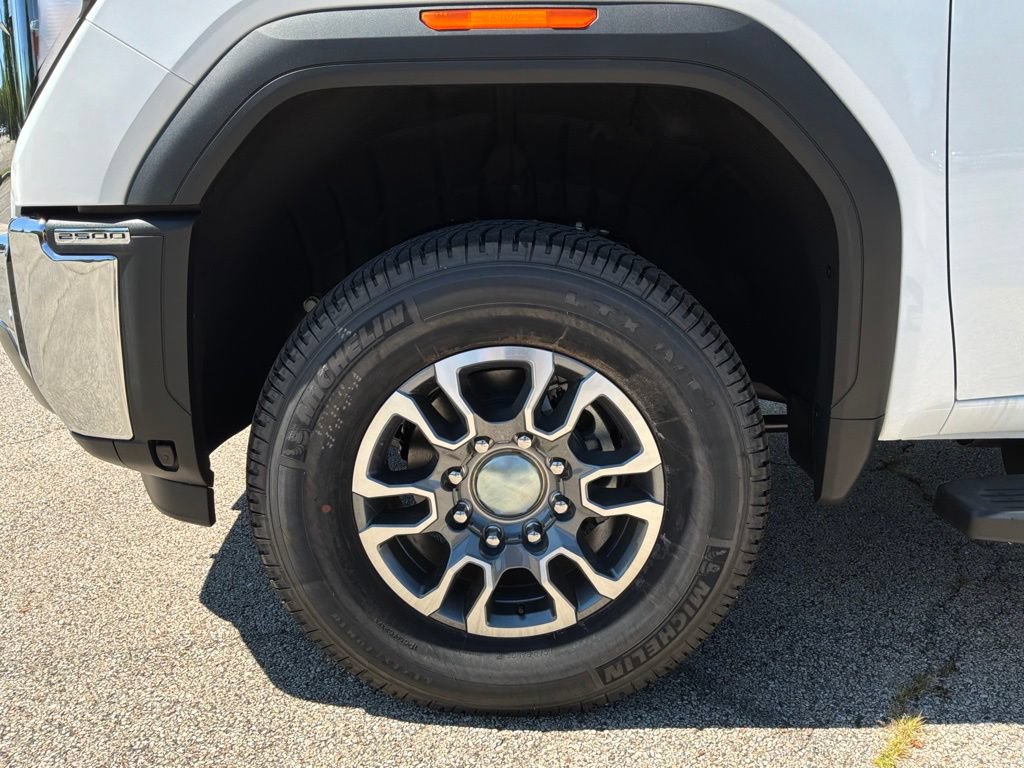 New 2026 GMC Sierra 2500 SLT w/ SLT Premium Package AWD/4WD image 16