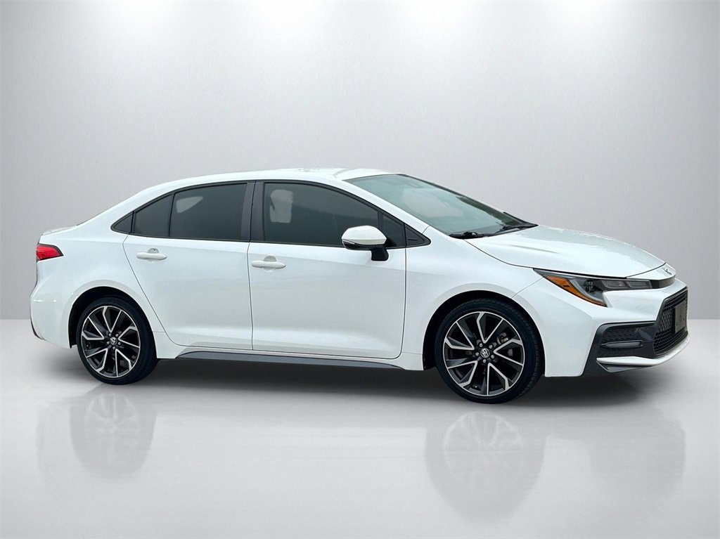 Used 2022 Toyota Corolla SE image 4