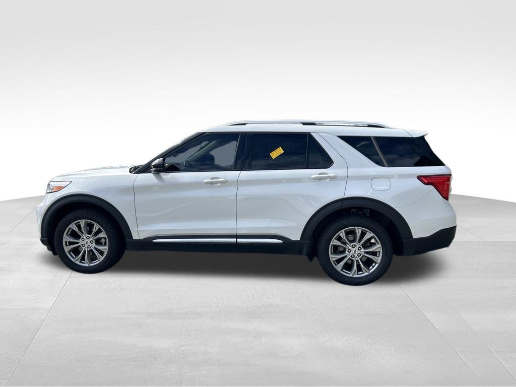 Used 2021 Ford Explorer Limited w/ Equipment Group 301A AWD/4WD image 2