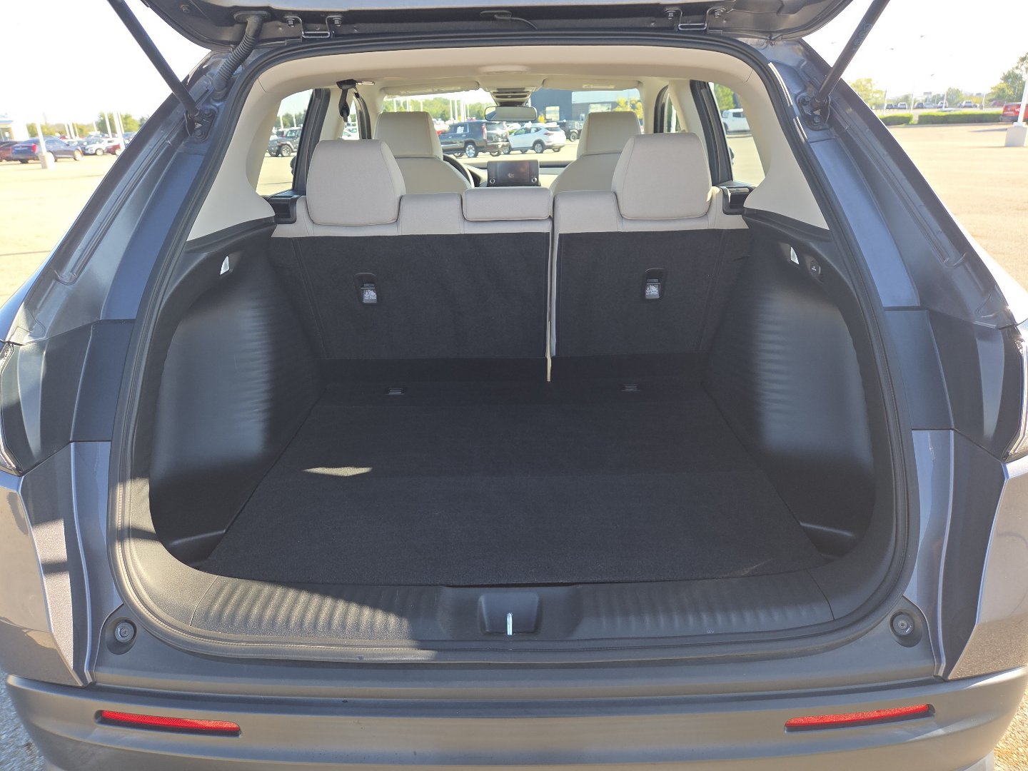Used 2024 Honda HR-V LX image 17