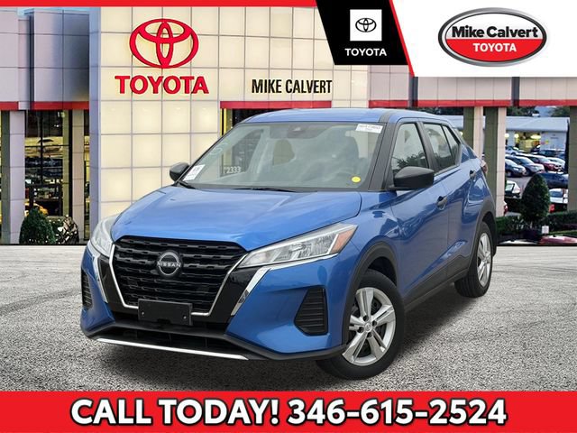 Used 2023 Nissan Kicks S FWD image 1