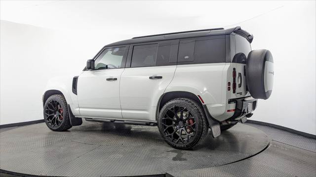 Used 2020 Land Rover Defender 110 SE AWD/4WD image 6