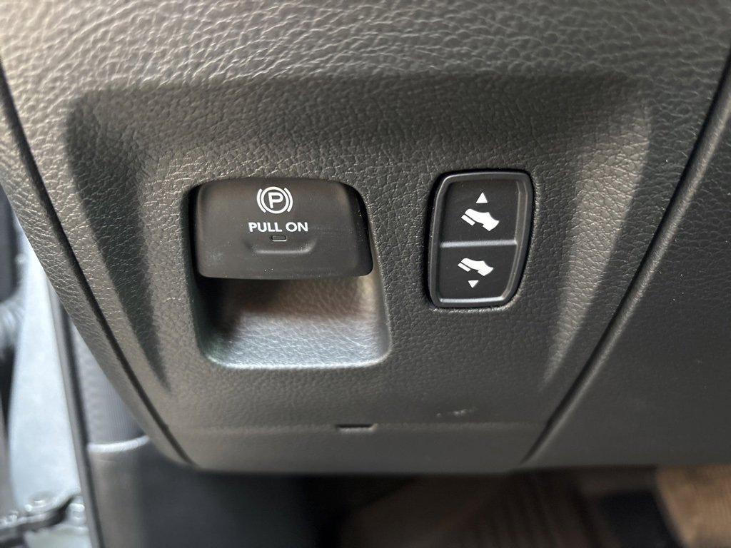 Used 2023 RAM 1500 Laramie image 46