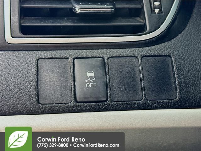 Used 2015 Toyota Camry SE image 10