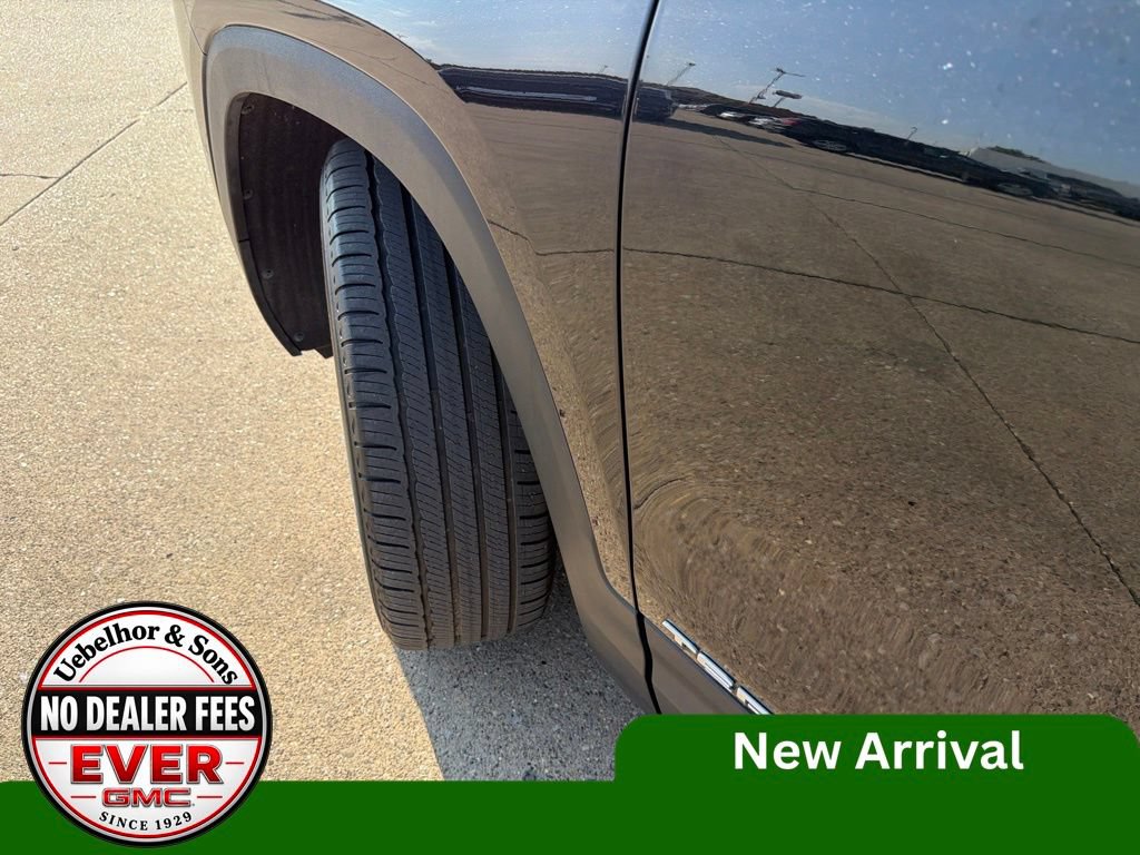 Used 2024 GMC Terrain SLT AWD/4WD image 20