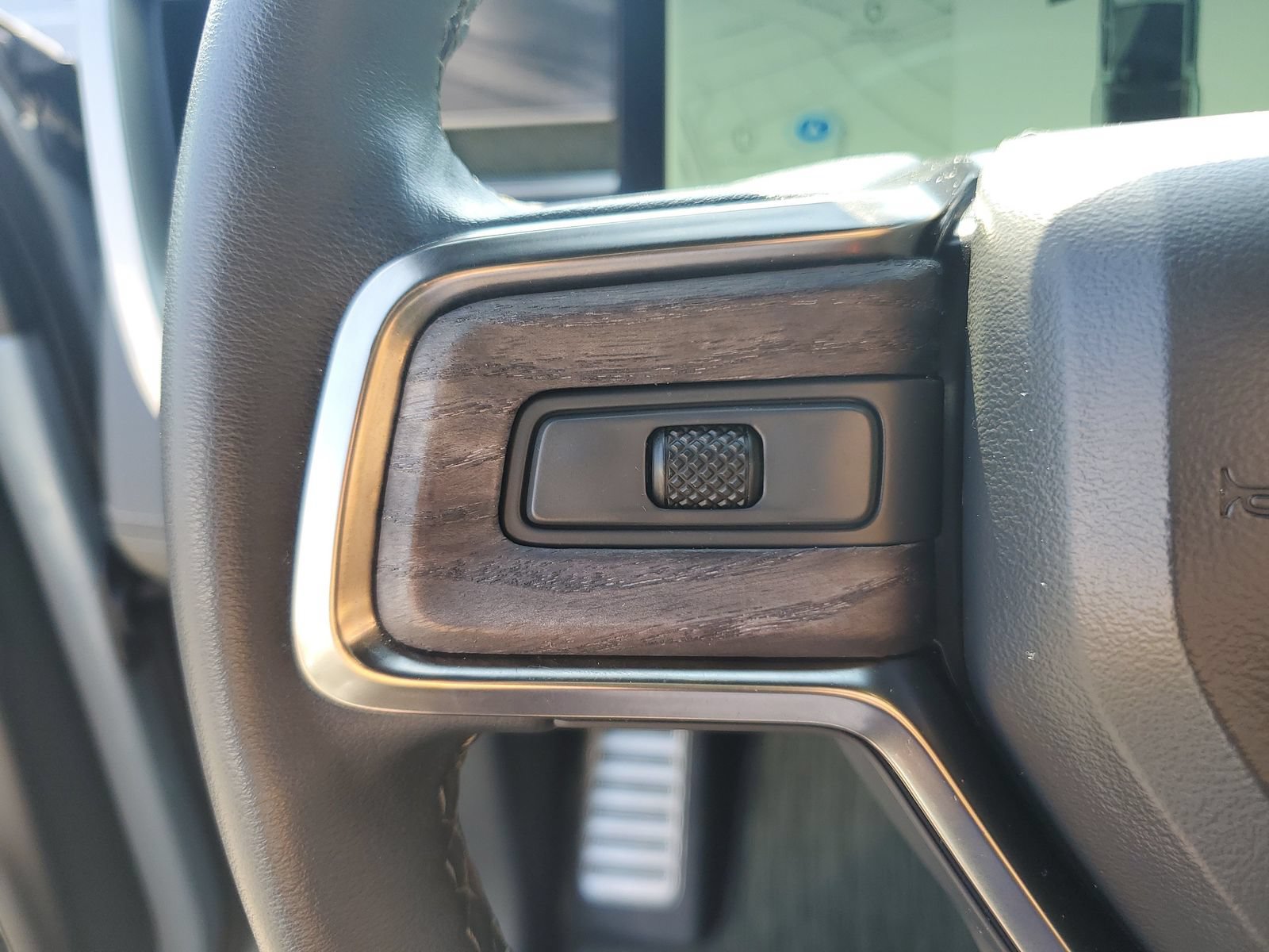 Used 2024 Rivian R1T Adventure AWD/4WD image 27