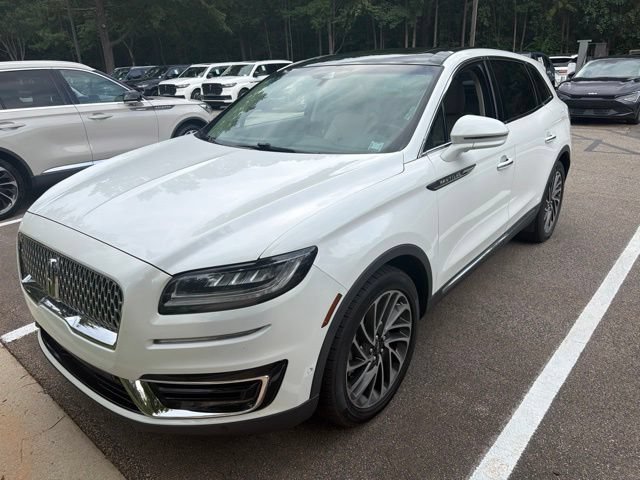 Used 2020 Lincoln Nautilus Reserve w/ Equipment Group 201A FWD image 2