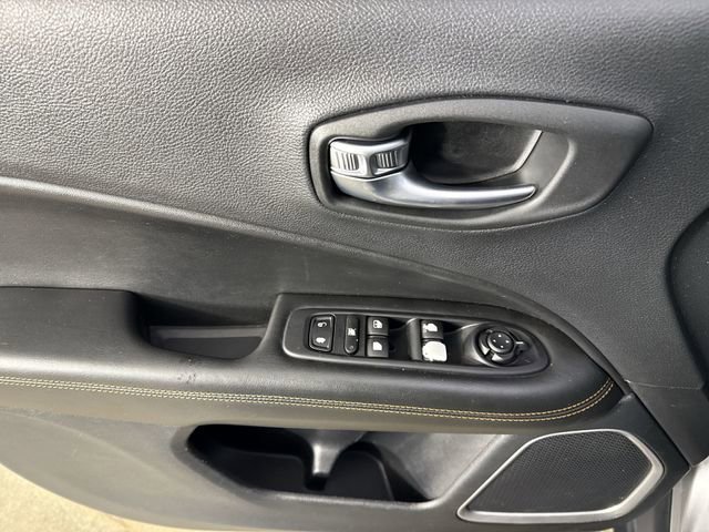 Used 2020 Jeep Compass Limited image 19