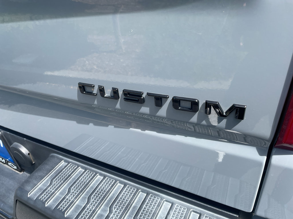 Used 2024 Chevrolet Silverado 1500 Custom Trail Boss w/ Turbomax Blackout Package image 7