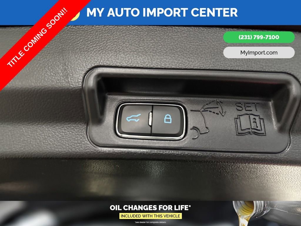 Used 2022 Ford Explorer XLT w/ Equipment Group 202A image 29