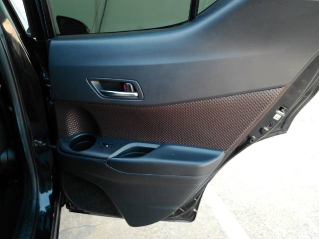 Used 2019 Toyota C-HR Limited image 24