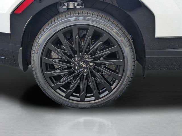 Used 2025 Hyundai Santa Fe Calligraphy image 11